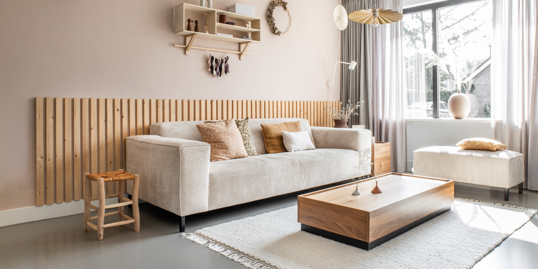 Binnenkijken bij Monique van @missterieur met bank Remus Binnenkijken bij Monique van @missterieur met bank Remus